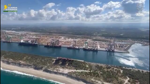 Sequestrati al porto Gioia Tauro 113 kg di coca dal Sud Amer