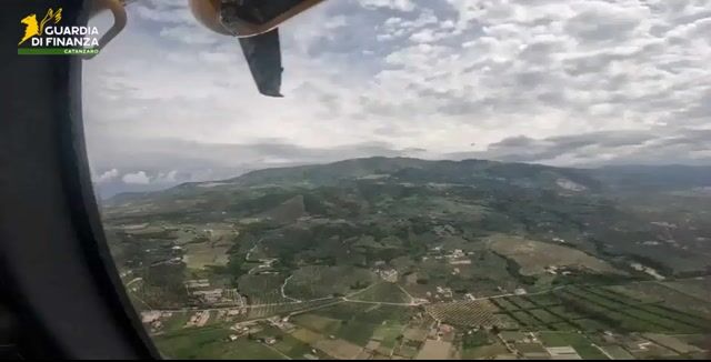 Lamezia, controlli estivi della Finanza: all'aeroporto inter