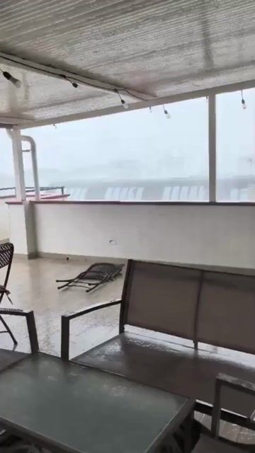 Temporale estivo a Lamezia: forte acquazzone con vento e gra