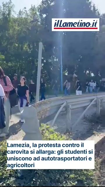 Lamezia, la protesta contro il carovita si allarga: gli stud